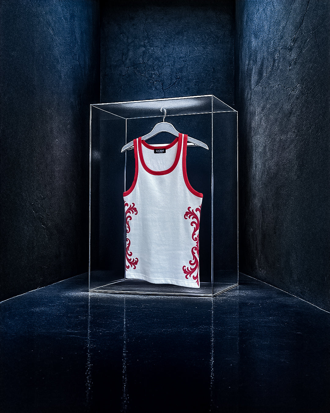 tank top white